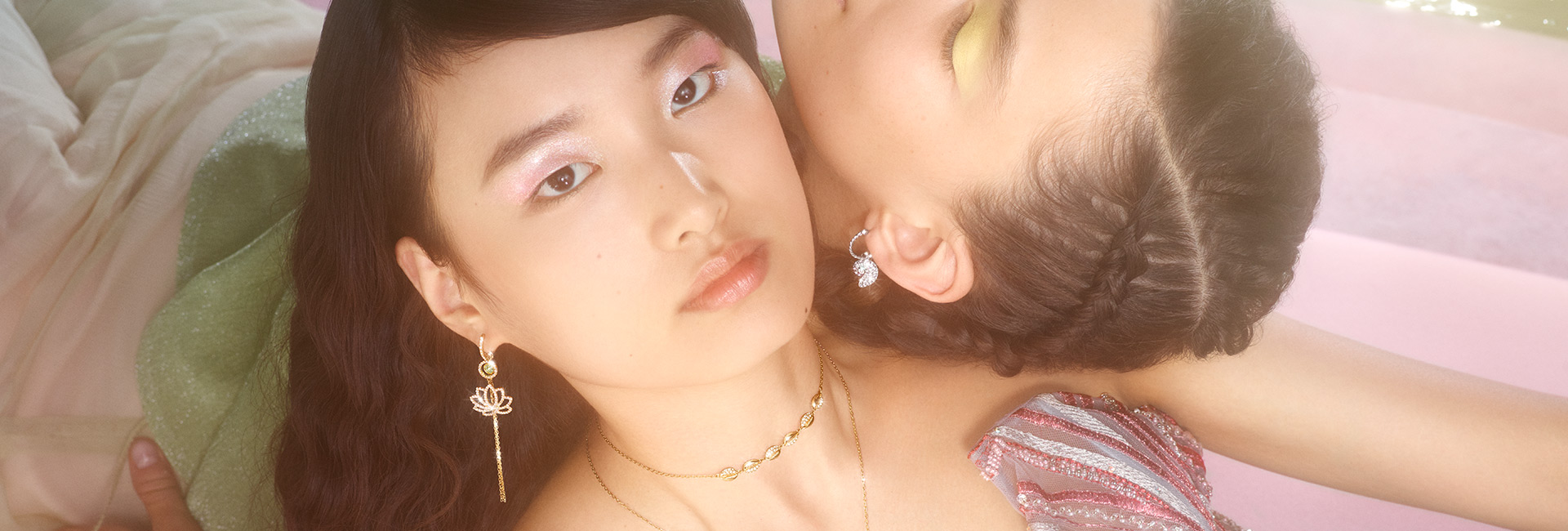 Crystal Jewelry Accessories Watches Figurines Swarovski